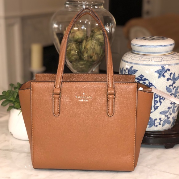 kate spade Handbags - Kate spade medium leather satchel Jackson NWT!♠️😎
